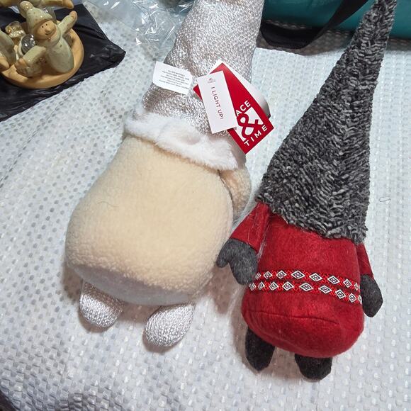 CHRISTMAS PLUSH SET OF 2 CHRISTMAS GMOMES SHELF SITTERS STUFFED - Picture 4 of 6